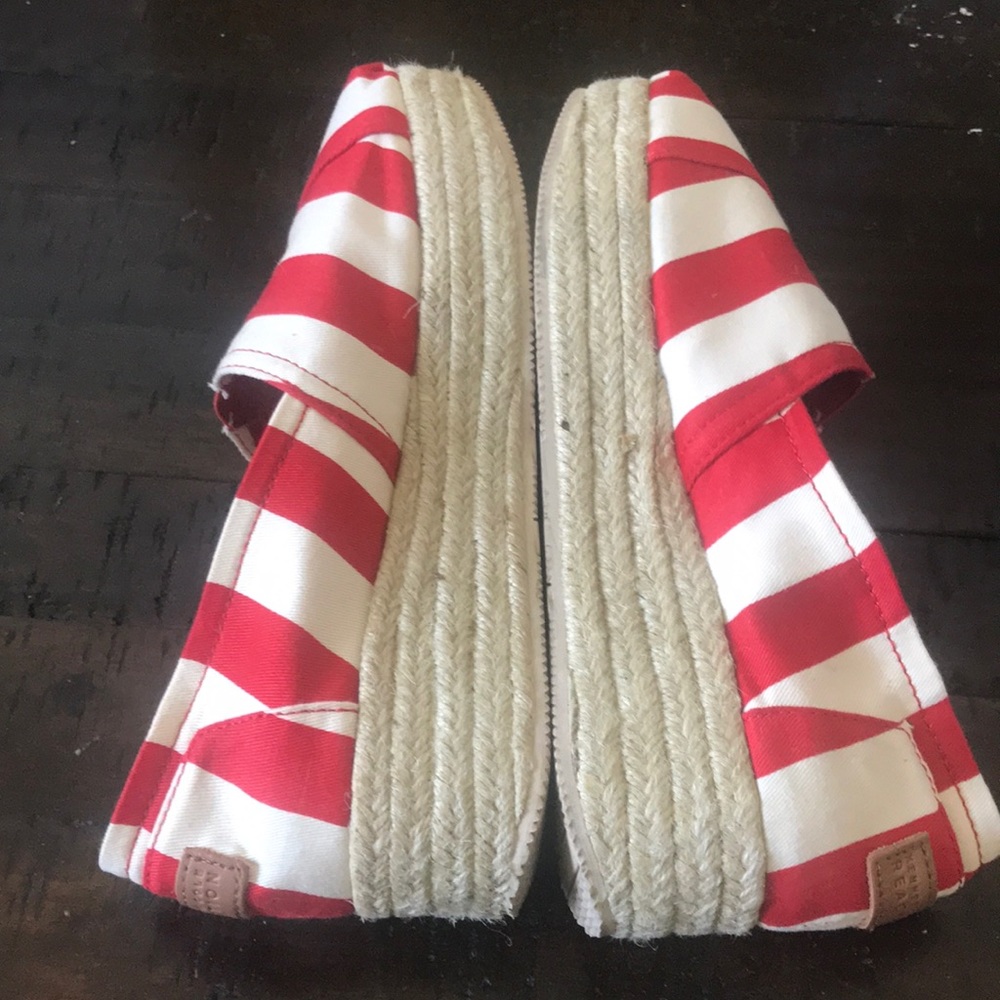 Kenneth Cole Reaction Espadrilles